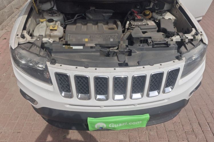 Used Jeep Compass 2014 Revised Version 2.4L Four-Wheel Drive Comfort Edition Engine Bay