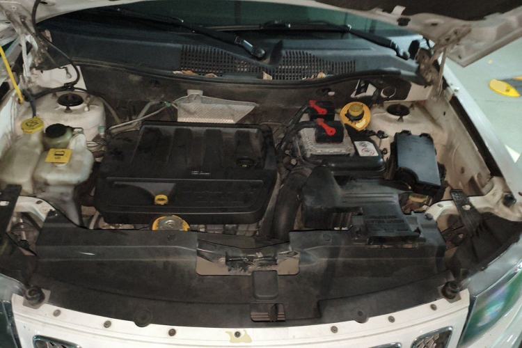 Used Jeep Compass 2014 2.0L two-wheel drive luxury version Engine Bay