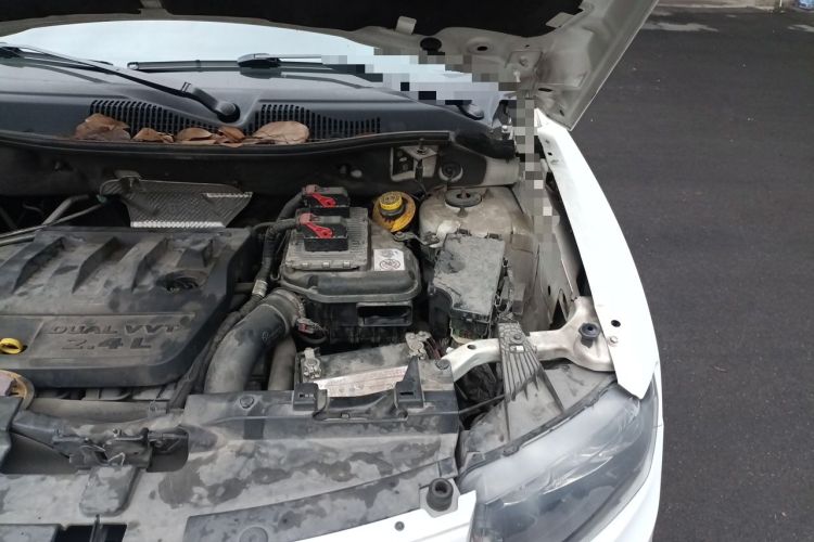 Used Jeep Compass 2014 2.4L Four-Wheel Drive Serpentine Collection Edition Engine Bay Left