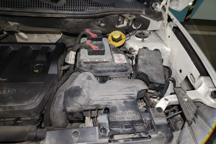 Used Jeep Compass 2014 2.0L two-wheel drive luxury version Engine Bay Left