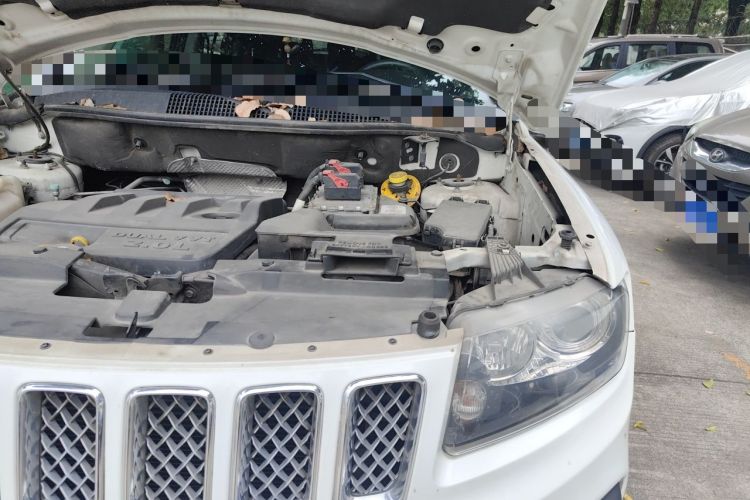 Used Jeep Compass 2014 Revised Version 2.0L Two-Wheel Drive Elite Edition Engine Bay Left