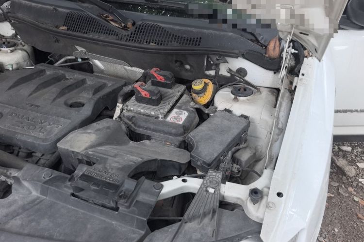 Used Jeep Compass 2014 Revised Version 2.0L Two-Wheel Drive Entry-Level Edition Engine Bay Left