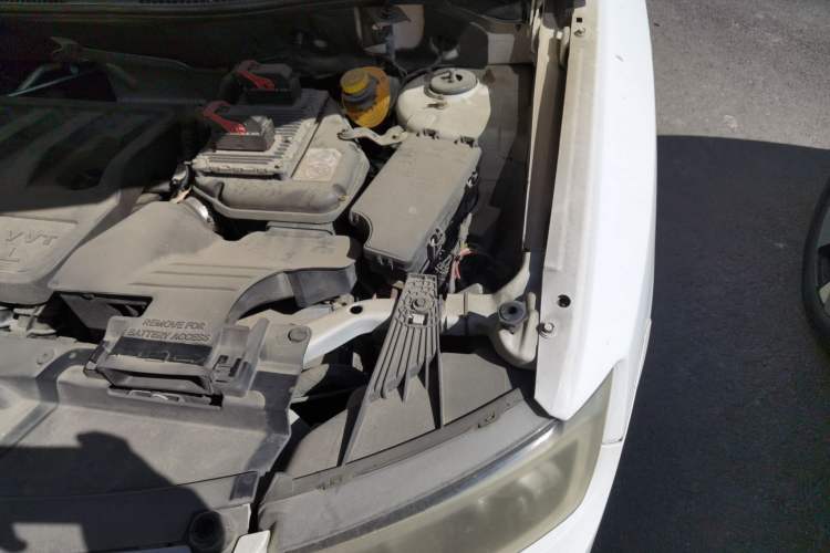 Used Jeep Compass 2014 2.0L two-wheel drive sport version Engine Bay Left