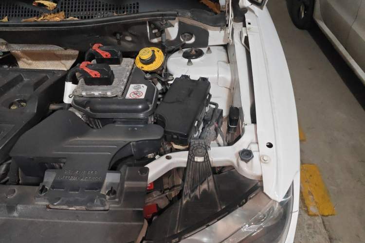 Used Jeep Compass 2014 Revised Version 2.0L Two-Wheel Drive Entry-Level Edition Engine Bay Left