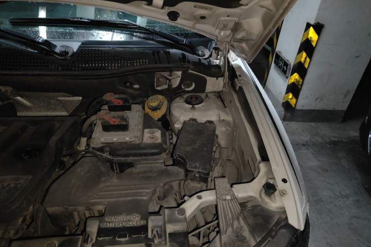 Used Jeep Compass 2014 2.4L four-wheel drive luxury version Engine Bay Left