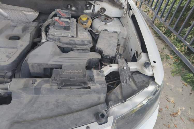 Used Jeep Compass 2014 Revised Version 2.0L Two-Wheel Drive Entry-Level Edition Engine Bay Left