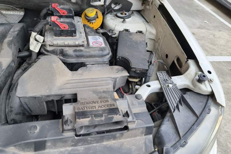 Used Jeep Compass 2014 Revised Version 2.0L Two-Wheel Drive Entry-Level Edition Engine Bay Left