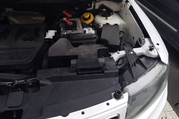 Used Jeep Compass 2014 Revised Version 2.4L Four-Wheel Drive Luxury Edition Engine Bay Left