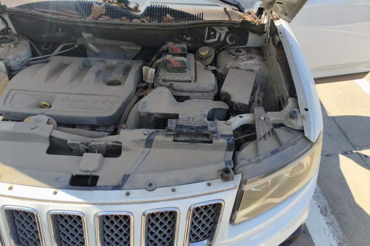 Used Jeep Compass 2014 Revised Version 2.0L Two-Wheel Drive Elite Edition Engine Bay Left