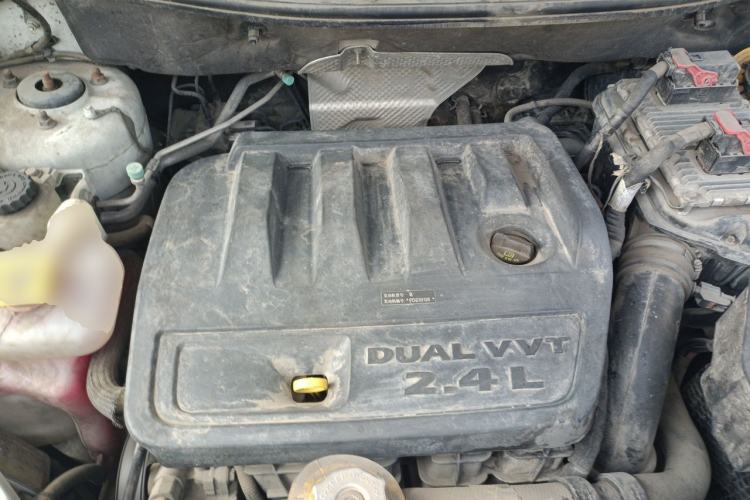 Used Jeep Compass 2014 Revised Version 2.4L Four-Wheel Drive Luxury Edition Engine Bay