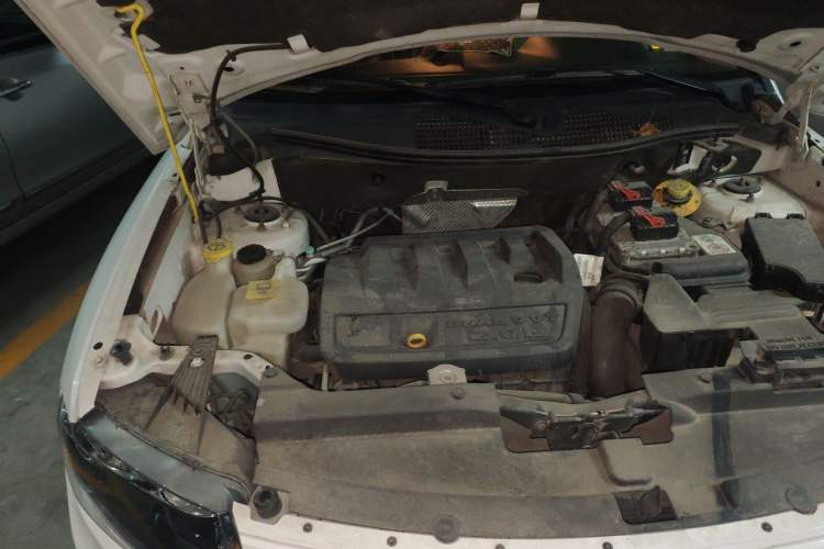Used Jeep Compass 2014 Revised Version 2.0L Two-Wheel Drive Elite Edition Engine Bay Right