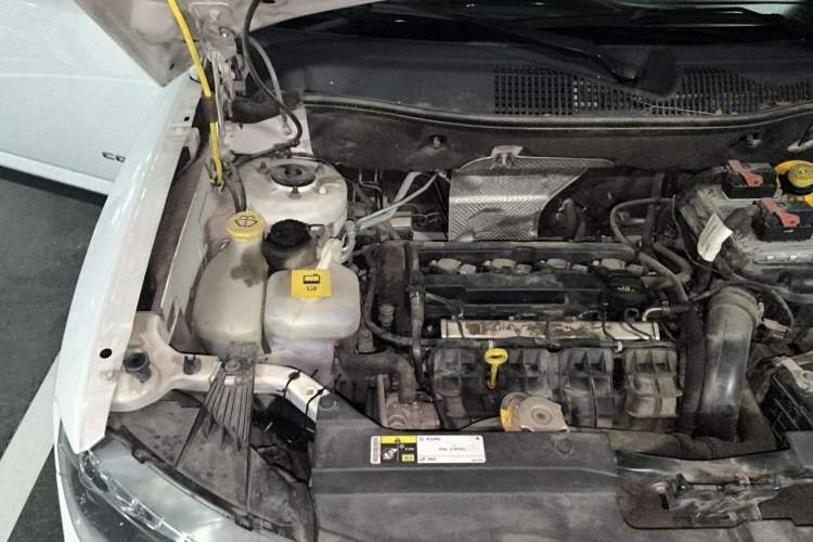Used Jeep Compass 2014 Revised Version 2.0L Two-Wheel Drive Elite Edition Engine Bay Right