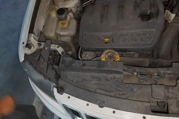 Used Jeep Compass 2014 Revised Version 2.4L Four-Wheel Drive Comfort Edition Engine Bay Right