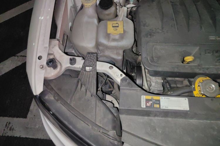 Used Jeep Compass 2014 2.4L Four-Wheel Drive Serpentine Collection Edition Engine Bay Right
