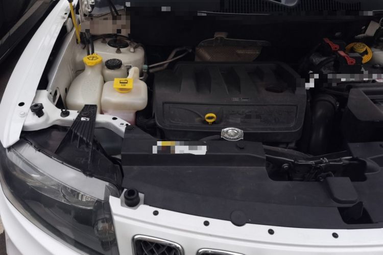Used Jeep Compass 2014 Revised Version 2.4L Four-Wheel Drive Luxury Edition Engine Bay Right
