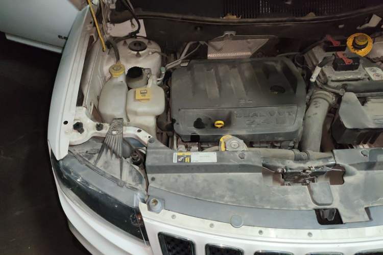 Used Jeep Compass 2014 Revised Version 2.4L Four-Wheel Drive Comfort Edition Engine Bay Right