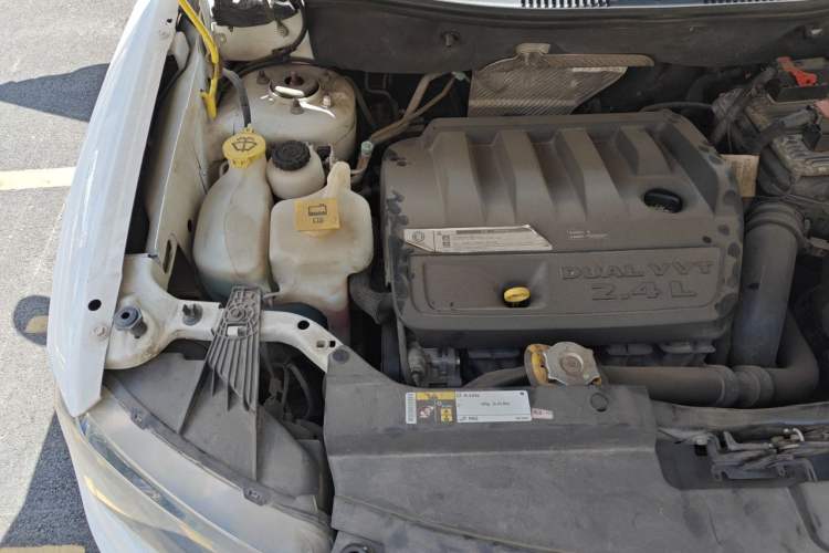 Used Jeep Compass 2014 Revised Version 2.4L Four-Wheel Drive Comfort Edition Engine Bay Right