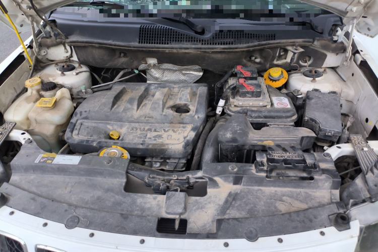 Used Jeep Compass 2014 Revised Version 2.4L Four-Wheel Drive Comfort Edition Engine Bay