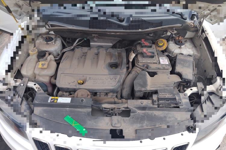 Used Jeep Compass 2014 2.4L four-wheel drive sport version Engine Bay