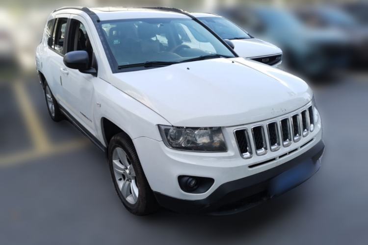 Used Jeep Compass 2014 2.0L two-wheel drive sport version Exterior 1