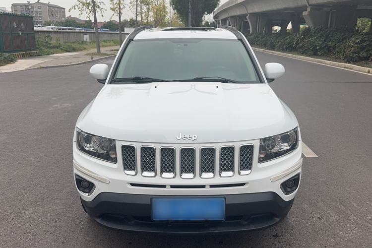 Used Jeep Compass 2014 Revised Version 2.0L Two-Wheel Drive Elite Edition Exterior 1