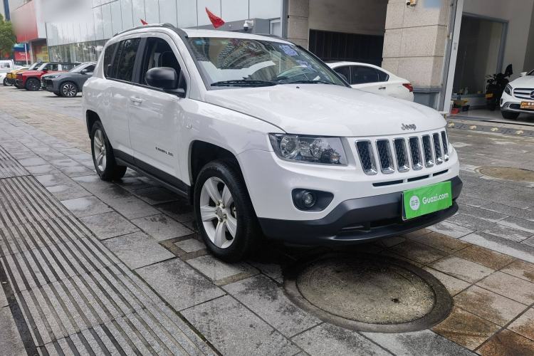 Used Jeep Compass 2014 Revised Version 2.0L Two-Wheel Drive Entry-Level Edition Exterior 1