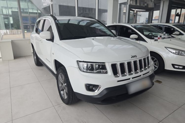 Used Jeep Compass 2014 Revised Version 2.4L Four-Wheel Drive Comfort Edition Exterior 2