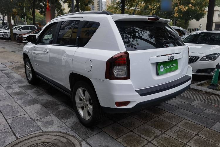 Used Jeep Compass 2014 Revised Version 2.0L Two-Wheel Drive Entry-Level Edition Exterior 2