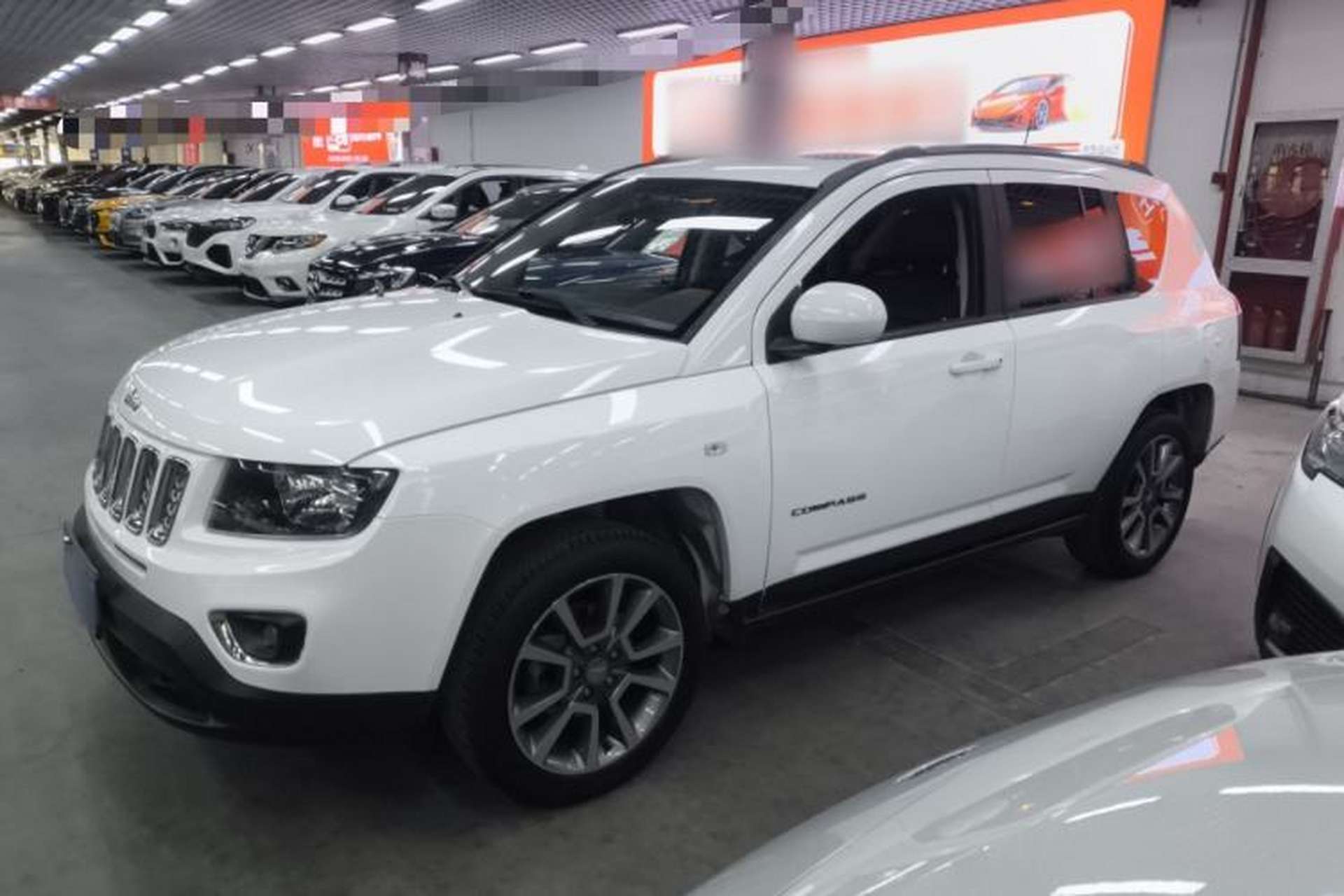 Used Jeep Compass 2014 Revised Version 2.0L Two-Wheel Drive Elite Edition Exterior 3