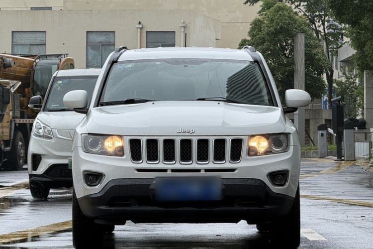 Used Jeep Compass 2014 Revised Version 2.4L Four-Wheel Drive Comfort Edition Exterior 4