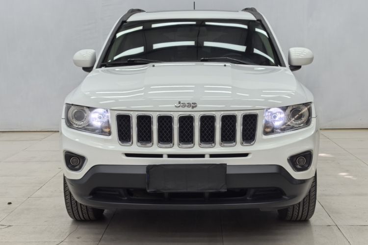 Used Jeep Compass 2014 Revised Version 2.4L Four-Wheel Drive Comfort Edition Exterior 4