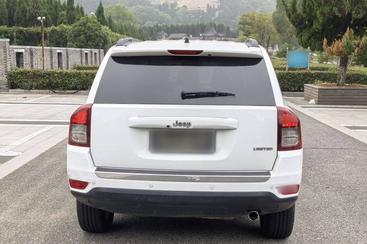 Used Jeep Compass 2014 Revised Version 2.4L Four-Wheel Drive Luxury Edition Exterior 4