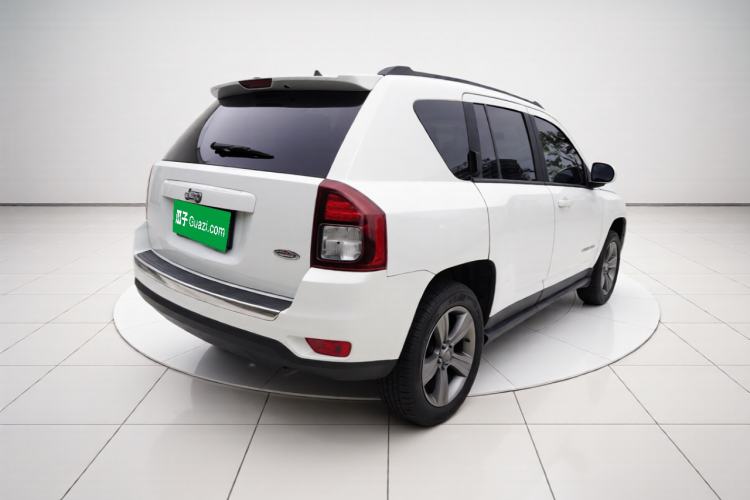 Used Jeep Compass 2014 Revised Version 2.4L Four-Wheel Drive Comfort Edition Exterior 5