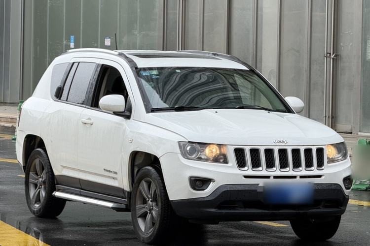 Used Jeep Compass 2014 Revised Version 2.4L Four-Wheel Drive Comfort Edition Exterior 5