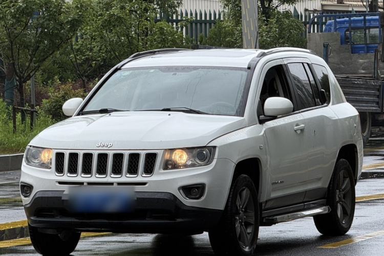 Used Jeep Compass 2014 Revised Version 2.4L Four-Wheel Drive Comfort Edition Exterior 6