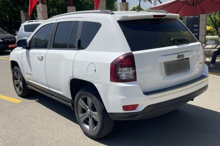 Used Jeep Compass 2014 Revised Version 2.4L Four-Wheel Drive Comfort Edition Exterior 6