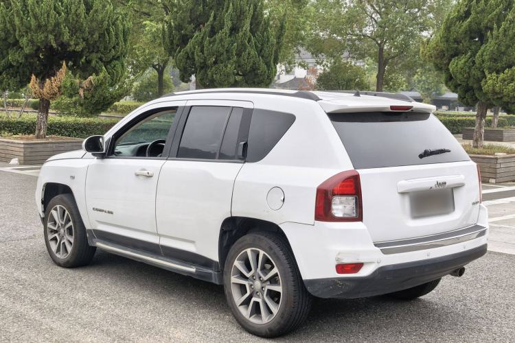 Used Jeep Compass 2014 Revised Version 2.4L Four-Wheel Drive Luxury Edition Exterior 6