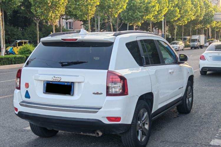 Used Jeep Compass 2014 Revised Version 2.4L Four-Wheel Drive Comfort Edition Exterior 7