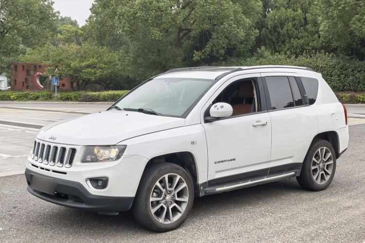 Used Jeep Compass 2014 Revised Version 2.4L Four-Wheel Drive Luxury Edition Exterior 7