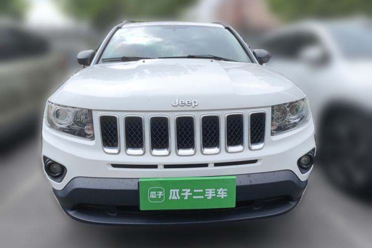 Used Jeep Compass 2014 2.4L four-wheel drive sport version Front