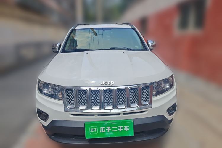 Used Jeep Compass 2014 2.0L two-wheel drive luxury version Front