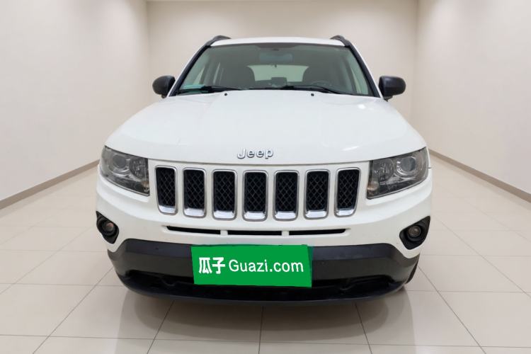 Used Jeep Compass 2014 2.0L two-wheel drive sport version Front