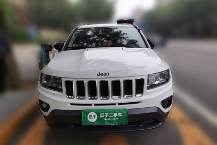 Used Jeep Compass 2014 2.0L two-wheel drive sport version Front