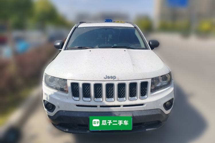 Used Jeep Compass 2014 2.0L two-wheel drive sport version Front