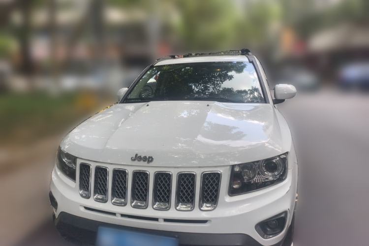 Used Jeep Compass 2014 2.0L two-wheel drive luxury version Front