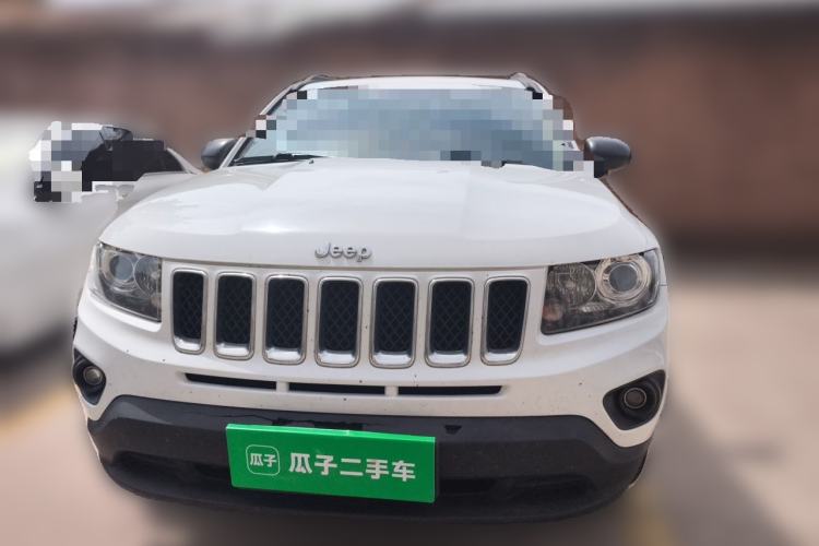 Used Jeep Compass 2014 2.0L two-wheel drive sport version Front
