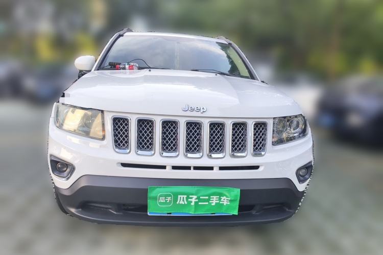 Used Jeep Compass 2014 2.0L two-wheel drive luxury version Front
