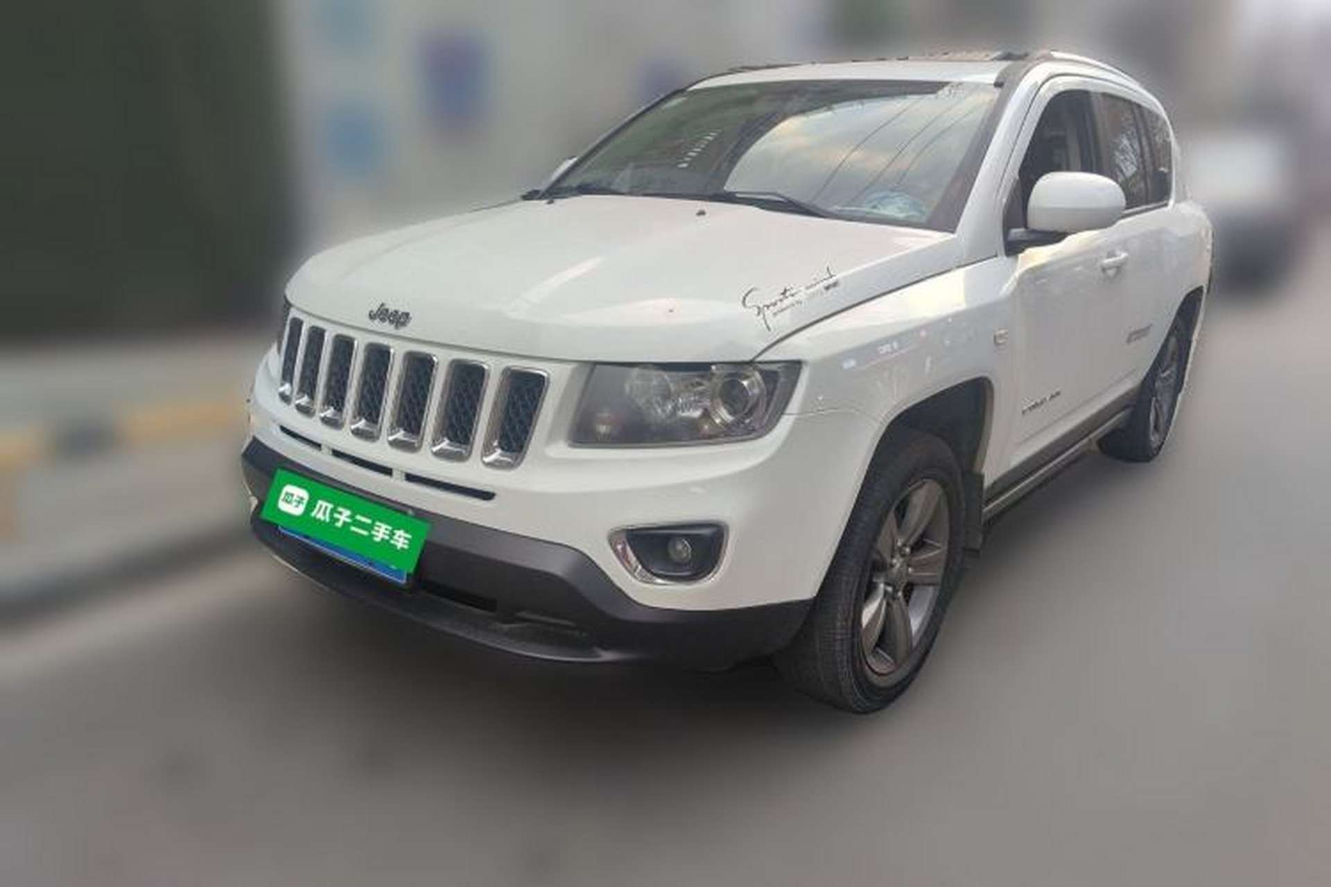 Used Jeep Compass 2014 2.4L Four-Wheel Drive Serpentine Collection Edition Front Left 45 Deg