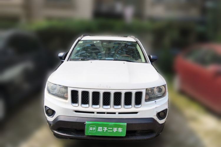 Used Jeep Compass 2014 2.0L two-wheel drive sport version Front