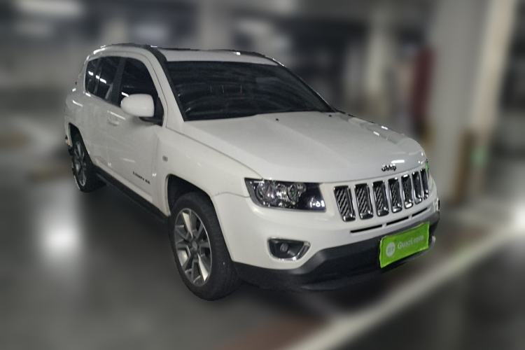 Used Jeep Compass 2014 Revised Version 2.0L Two-Wheel Drive Elite Edition Front Right 45 Deg
